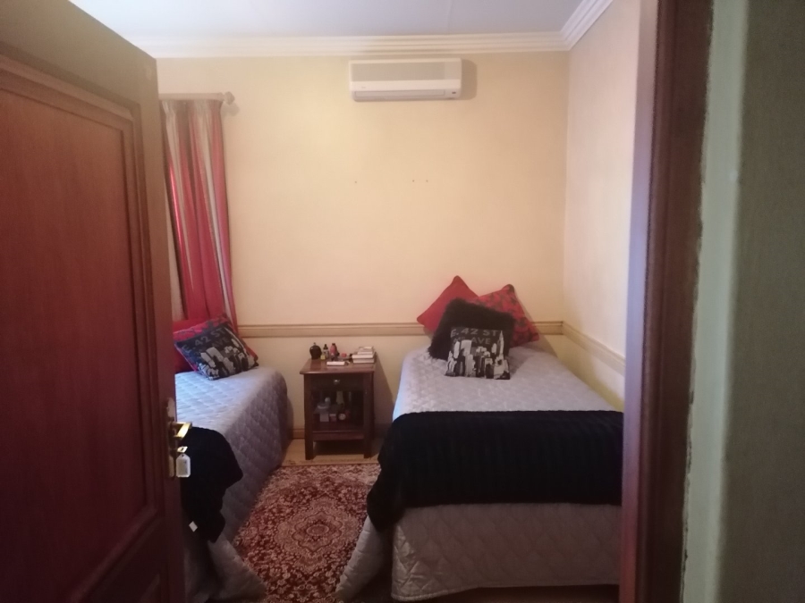 5 Bedroom Property for Sale in Doringkruin North West